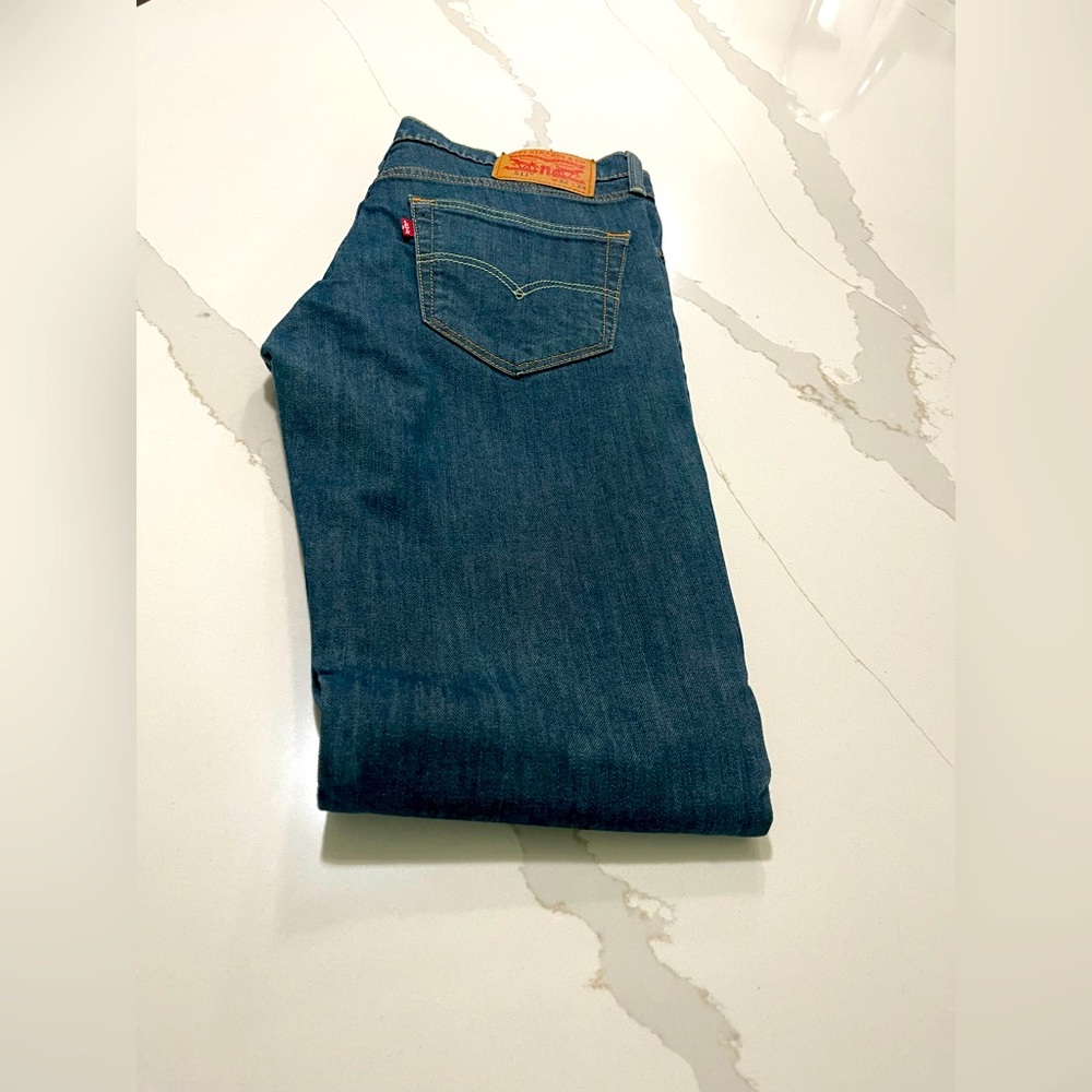 Levi's Men's Blue Jeans 511 slim fit low rise zip fly W 32 L 34